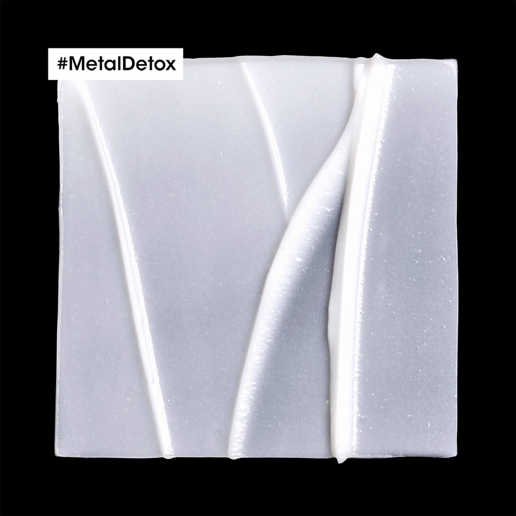 L'Oreal Professionnel Serie Expert Metal Detox Mask 250ml in Clear