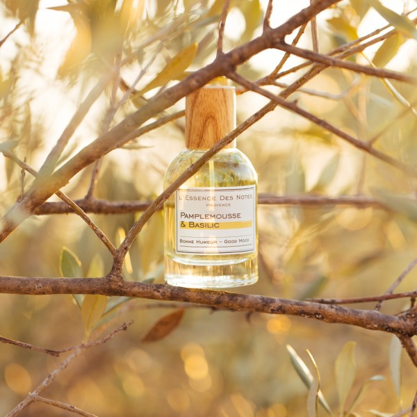 Pamplemousse & Basilic EAU DE PARFUM BIEN-ÊTRE AUX HUILES ESSENTIELLES