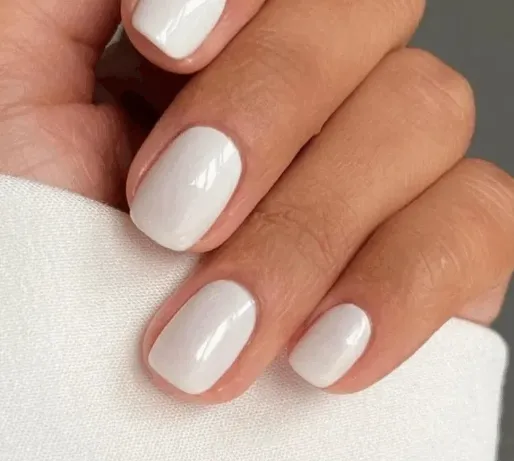 Vernis semi-permanent – Bella Bianca – 15ml Nailisa